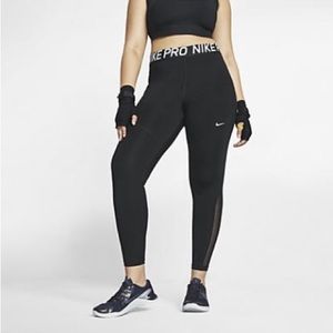 Women's Tights (Plus Size)
Black/White
Size 1X
16W-18W